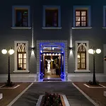 Hotel A For Art 4*