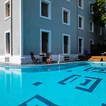 Ξενοδοχείο A For Art 4*